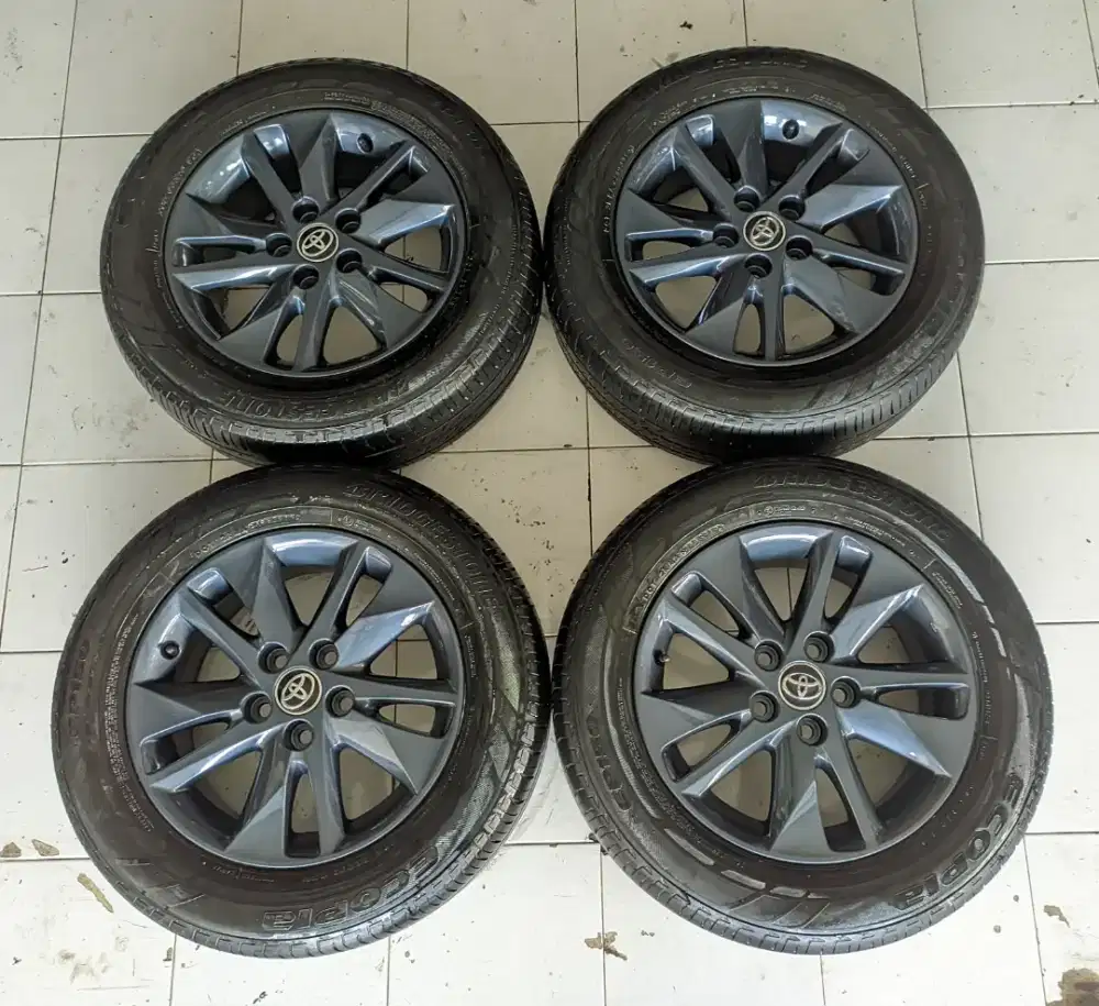 R16 Original Inova Reborn+Ban Bridgestone 80%