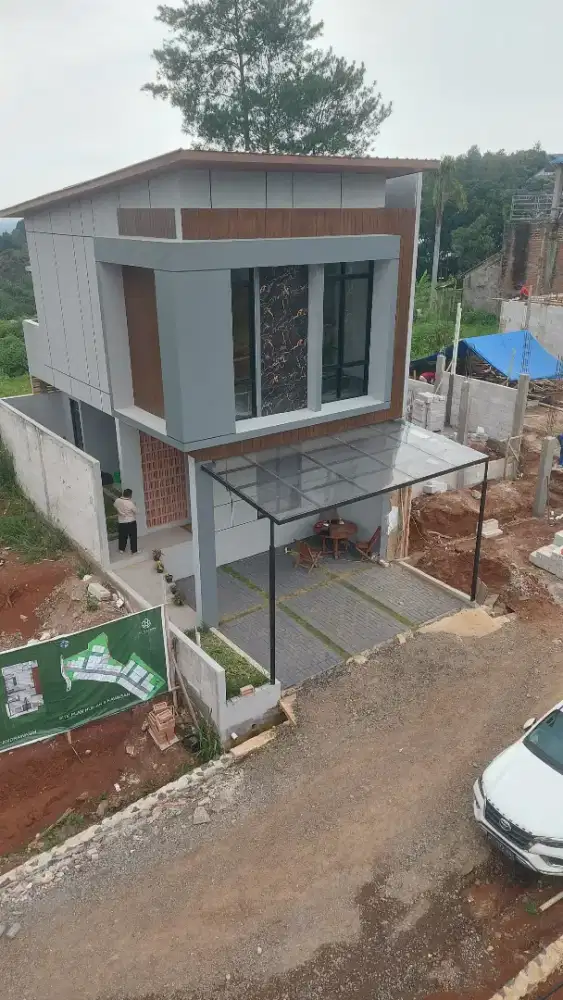 RUMAH VILLA DEKAT KOTA BANDUNG BEBAS BANJIR 2 LANTAI VIEW INDAH 1M AN