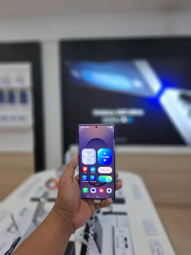 SAMSUNG S25 ULTRA FREE TV SAMSUNG 32 Inc