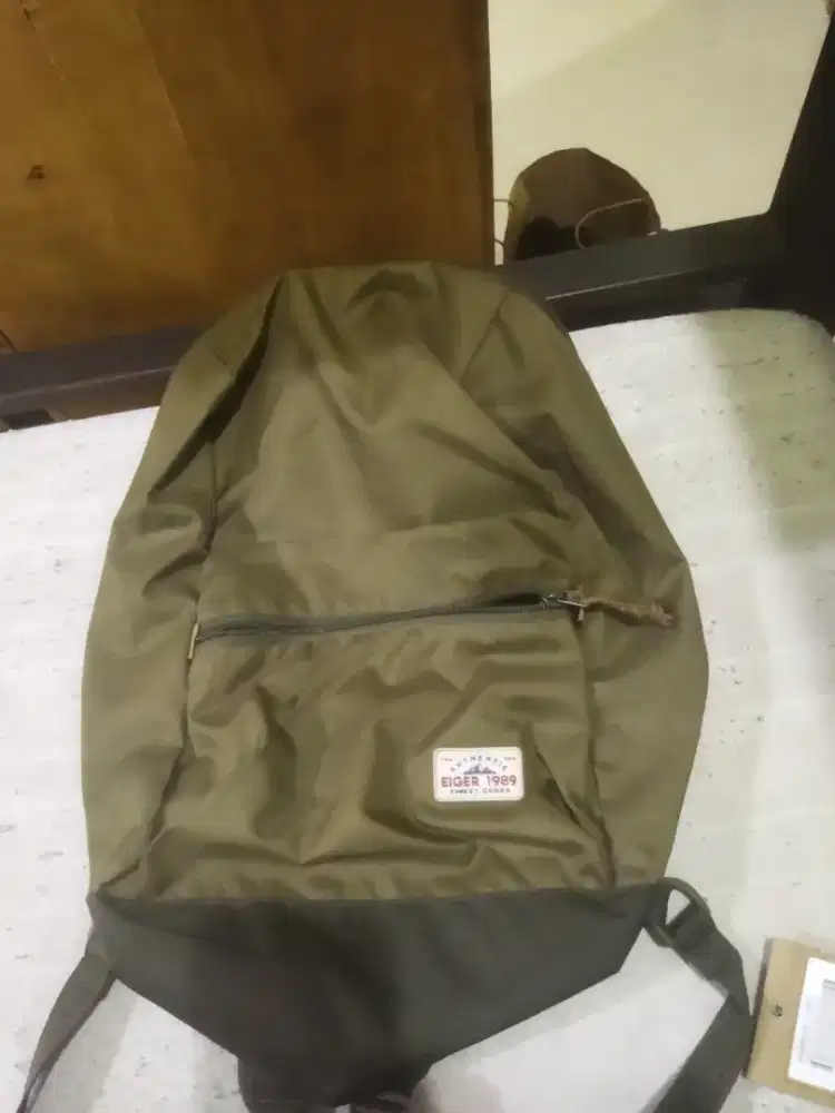 NEW. tas eiger daypack 10 l