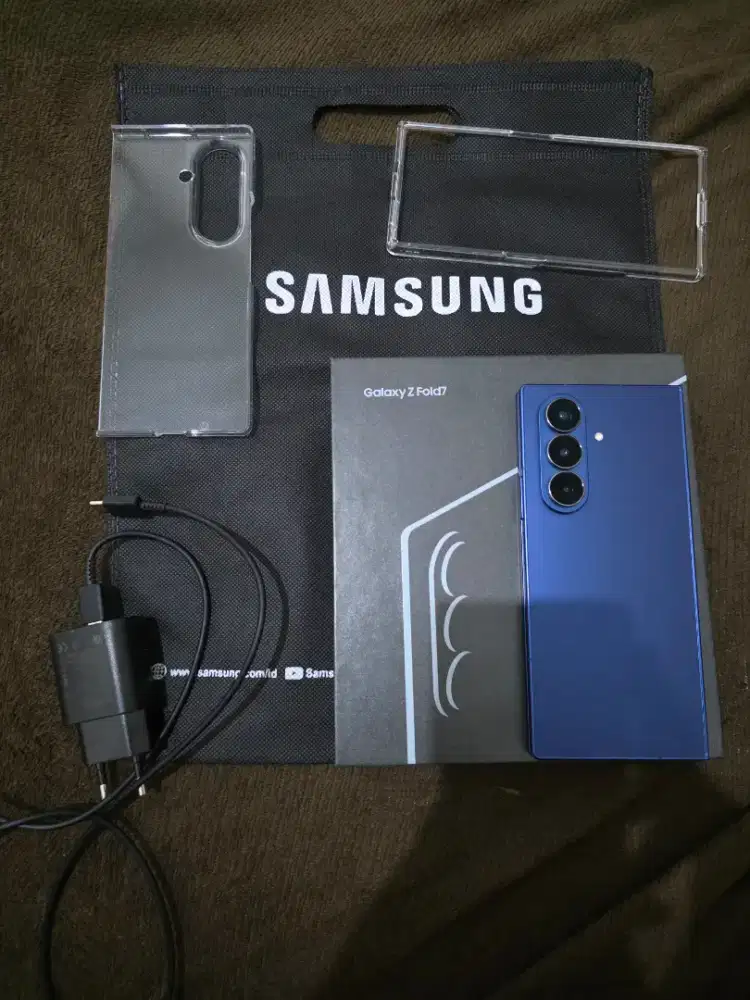 Samsung Z Fold 7 16/1TB Resmi SEIN Like New Fullset + Adaptor & Case