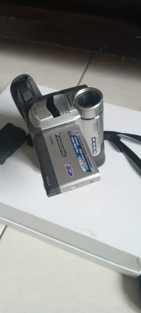Dijual handycam panasonic