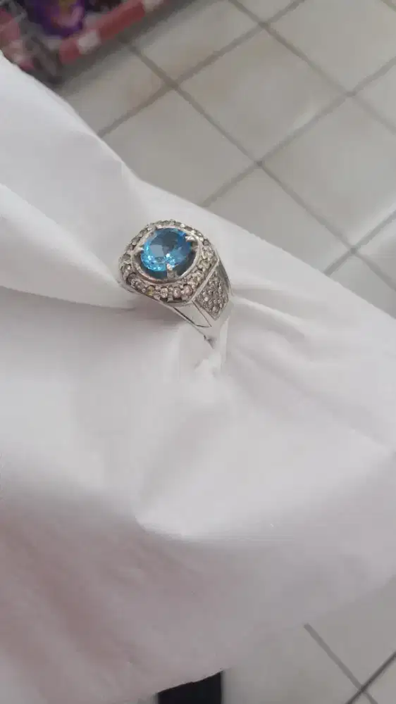 Cincin perak batu blue topaz