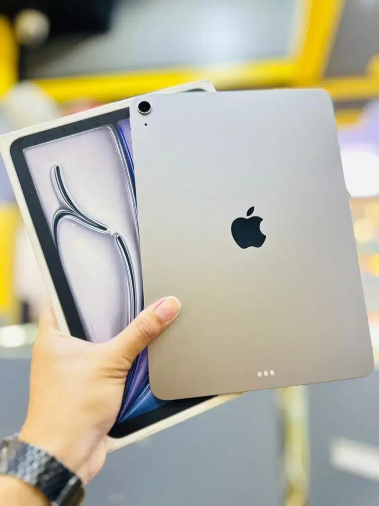 iPad Air 7 M3 11 128GB iBox Like new