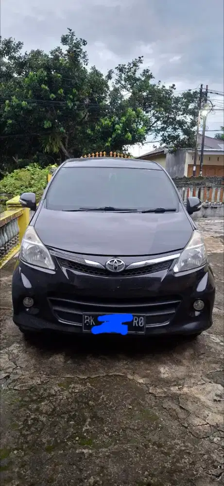 Di jual cepat Avanza Veloz automatic 2014