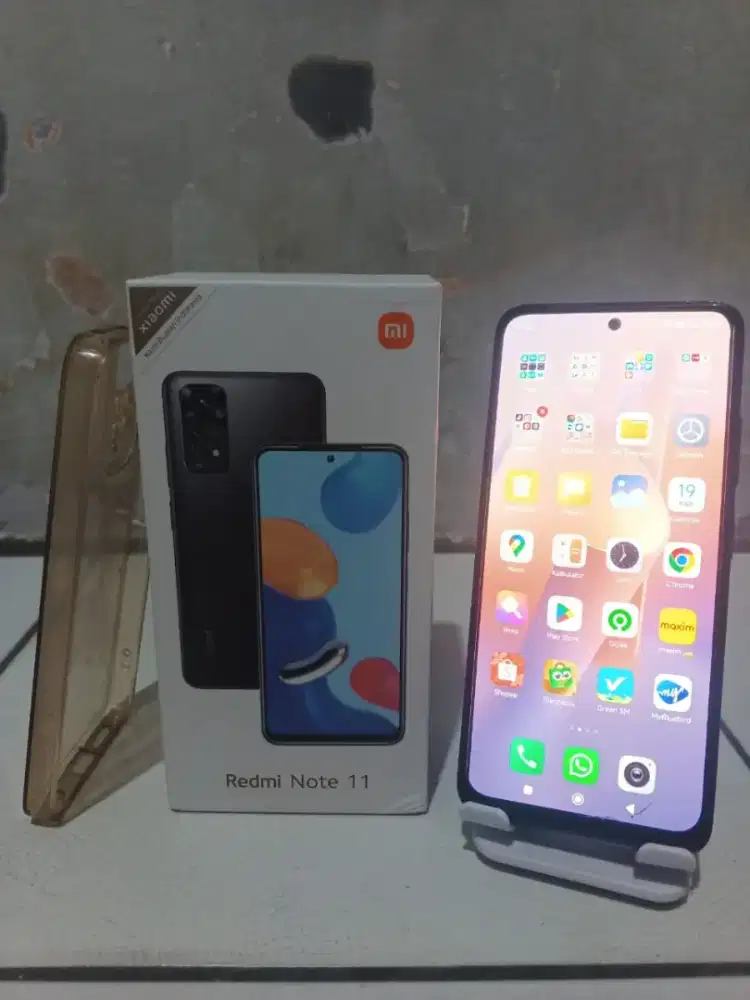 redmi note 11 ram 6/128 minus retak 3 helai