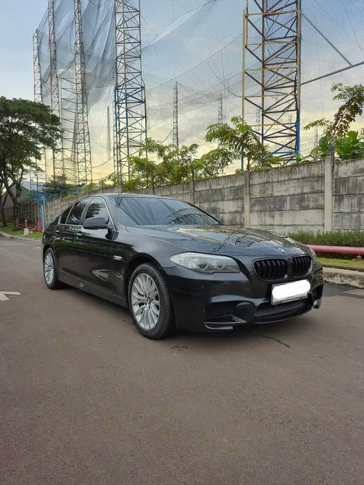 BMW 528i 2010 Bensin