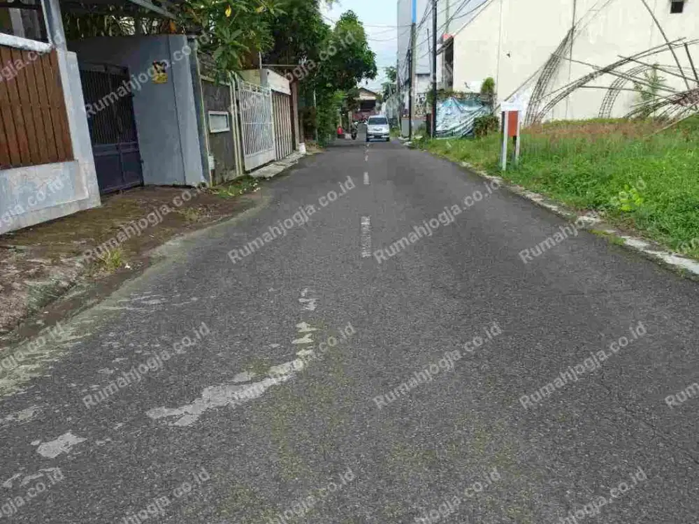 tanah sangat strategis jalan utama jambon nogotirto