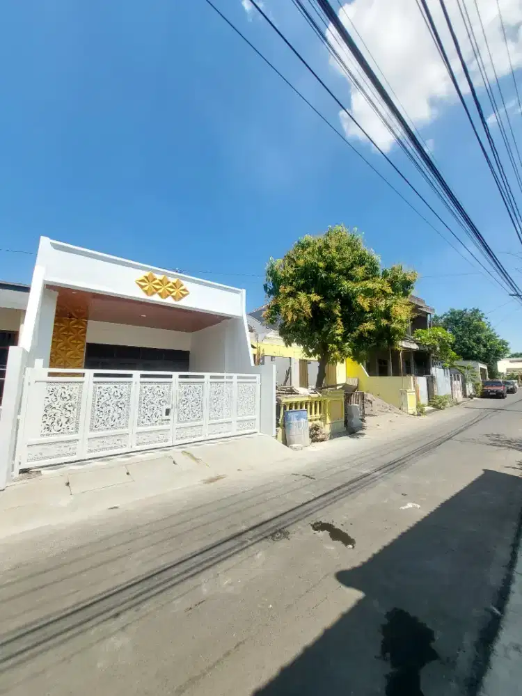 Rumah Lamper Tengah siap huni Tengah kota Semarang