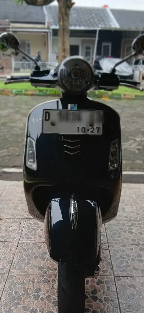 Bismillah jual cepat vespa gts 3v 150