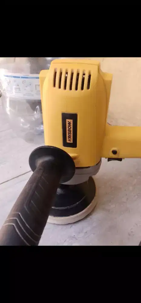 Mesin poles body mobil