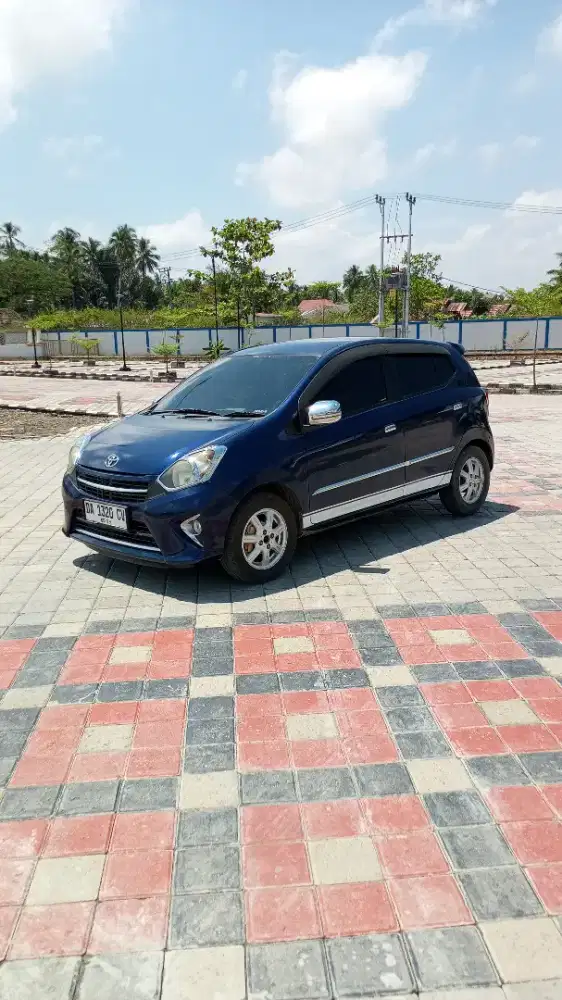 Dijual mobil pribadi Toyota Agya type G thn 2014
