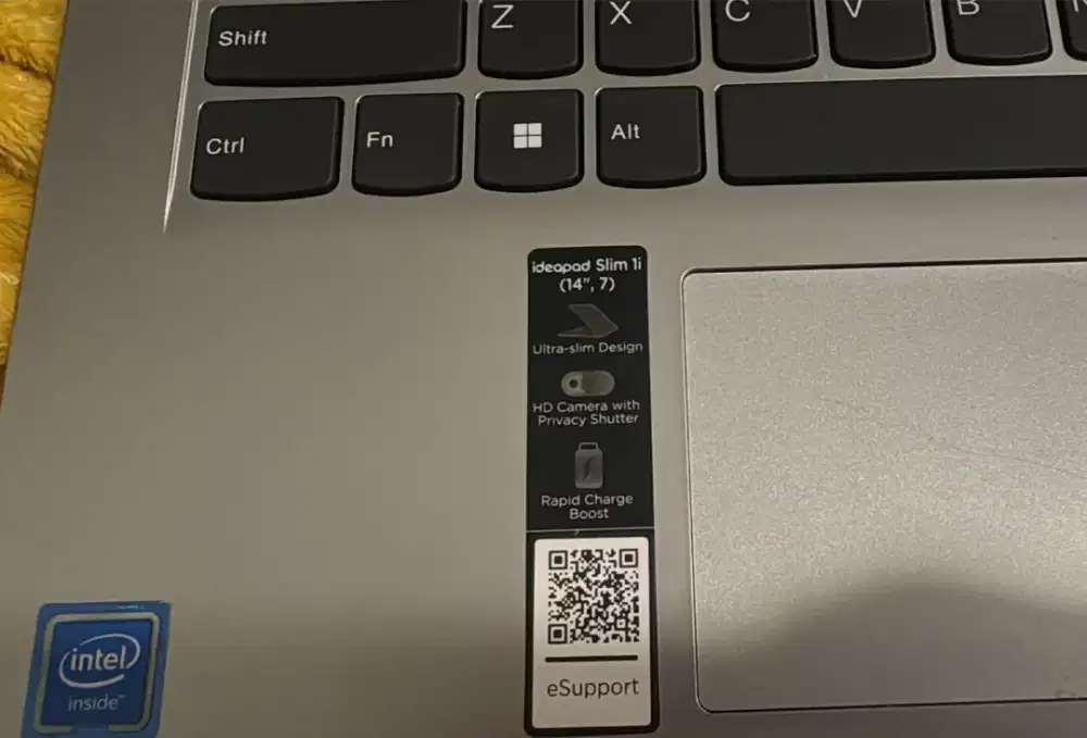 Laptop lenovo slim 1i