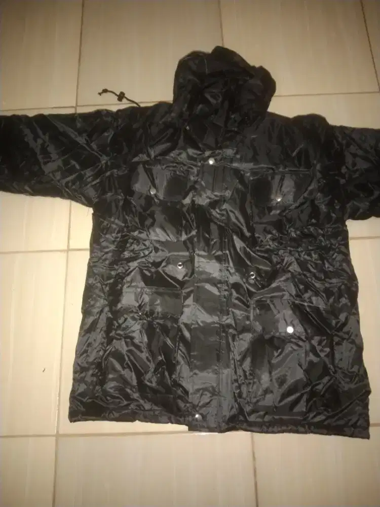 Jaket parasut tebal anti dingin