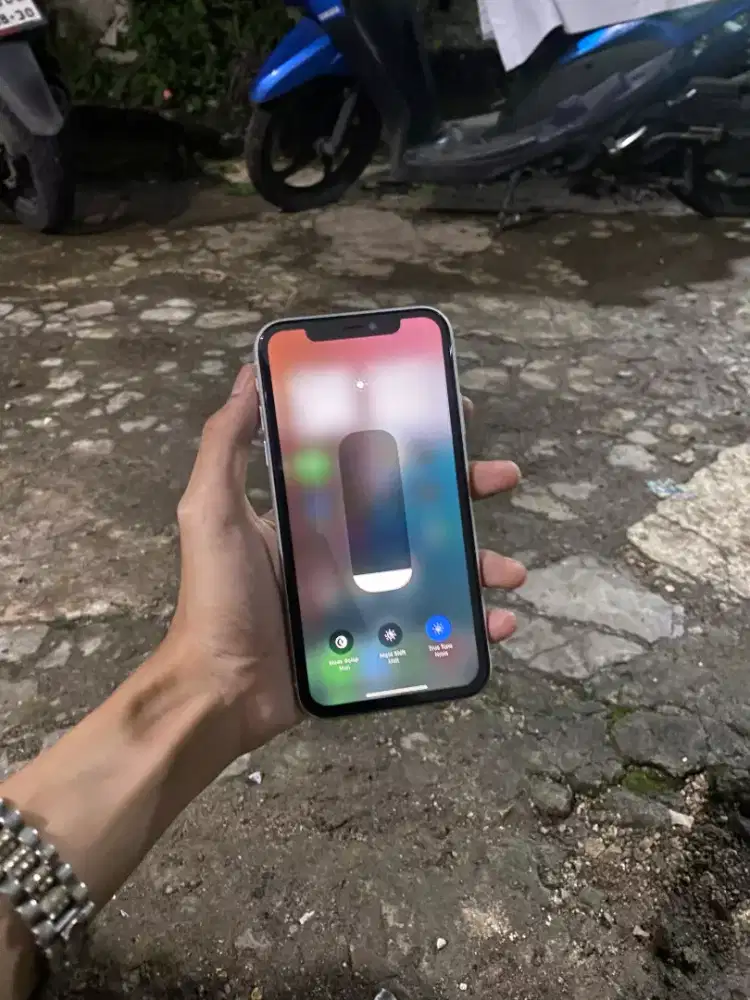 jual iphone 11 128 ibox asli PA/A unit,kepala chas