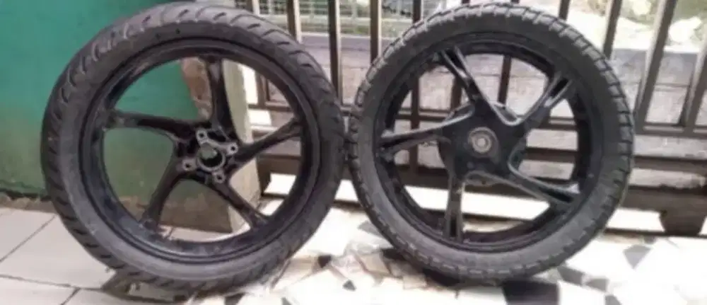 Bismillah...Dijual Velg Mio.Harga Nego