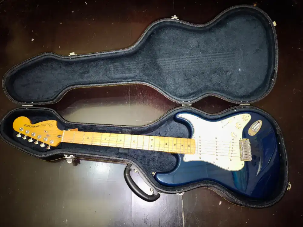 Gitar Elektrik Fender Deluxe Stratocaster Made in Mexico