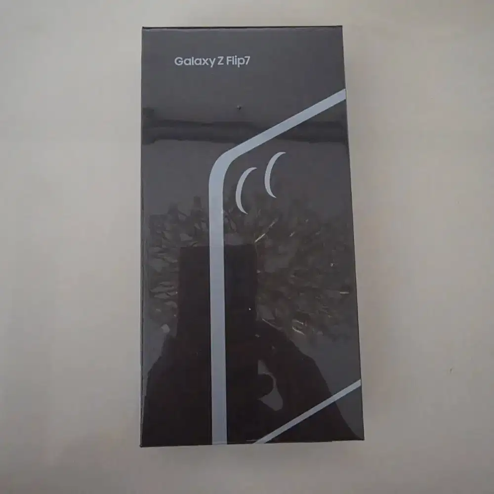 Samsung Galaxy Z Flip 7 12/256 Coral Red Garansi SEIN NEW BNIB