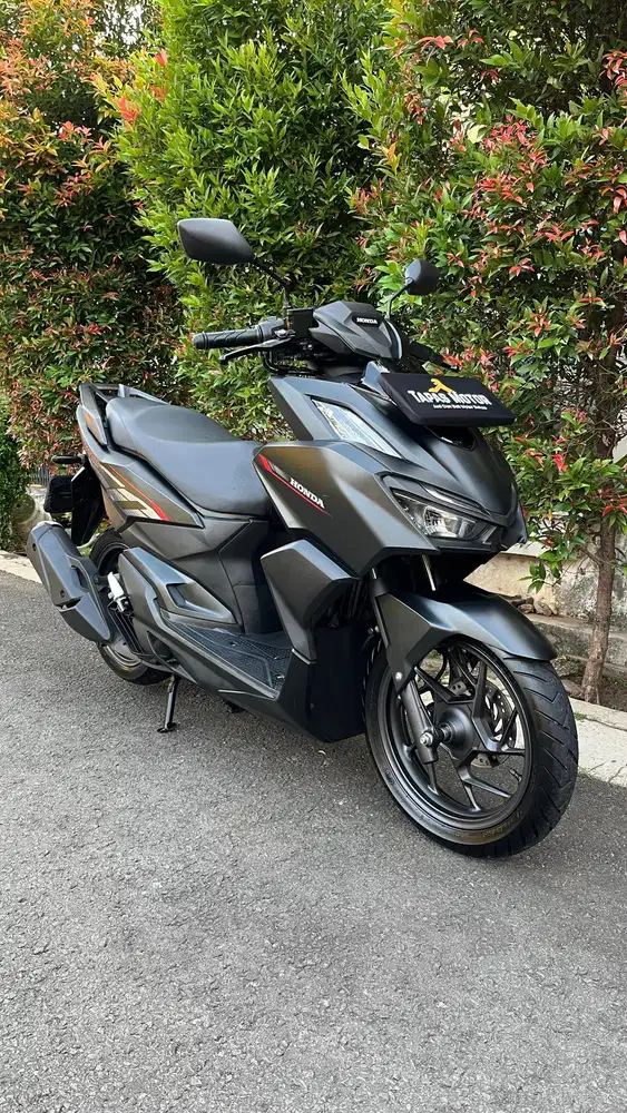 Honda Vario 160 CBS Keyless Tahun 2024 Km Low 2025