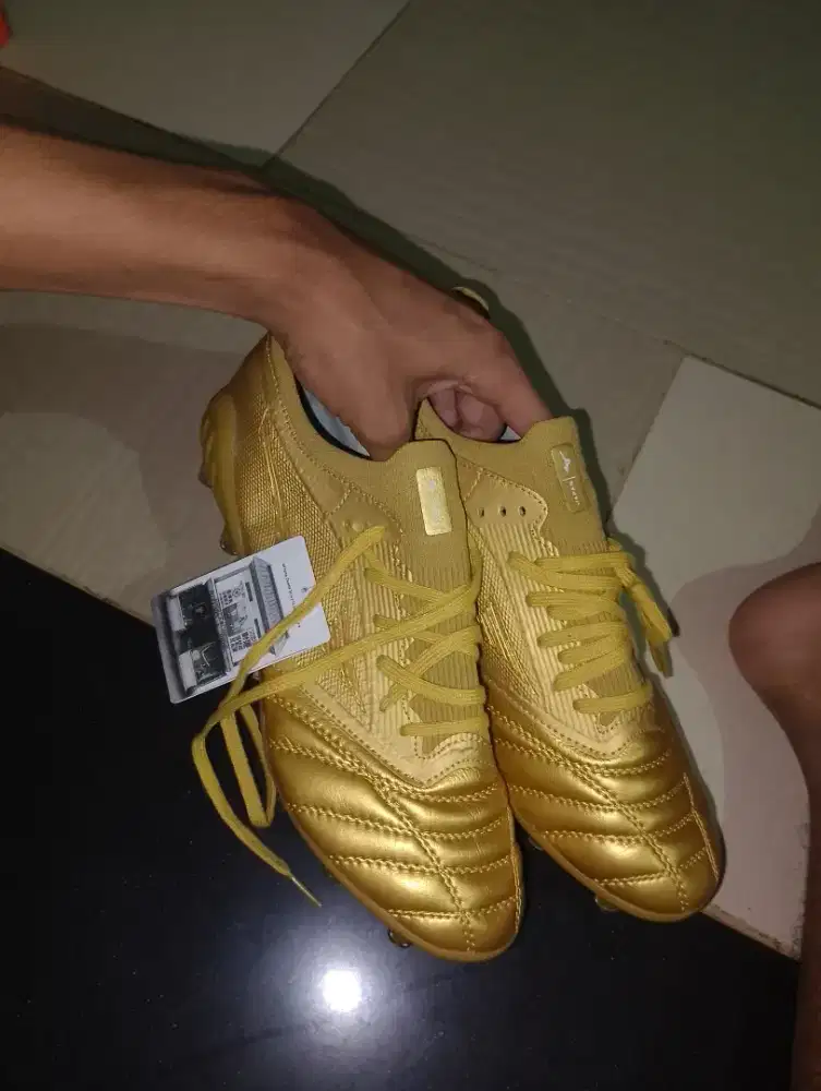 Sepatu bola mizuno neo beta size 45