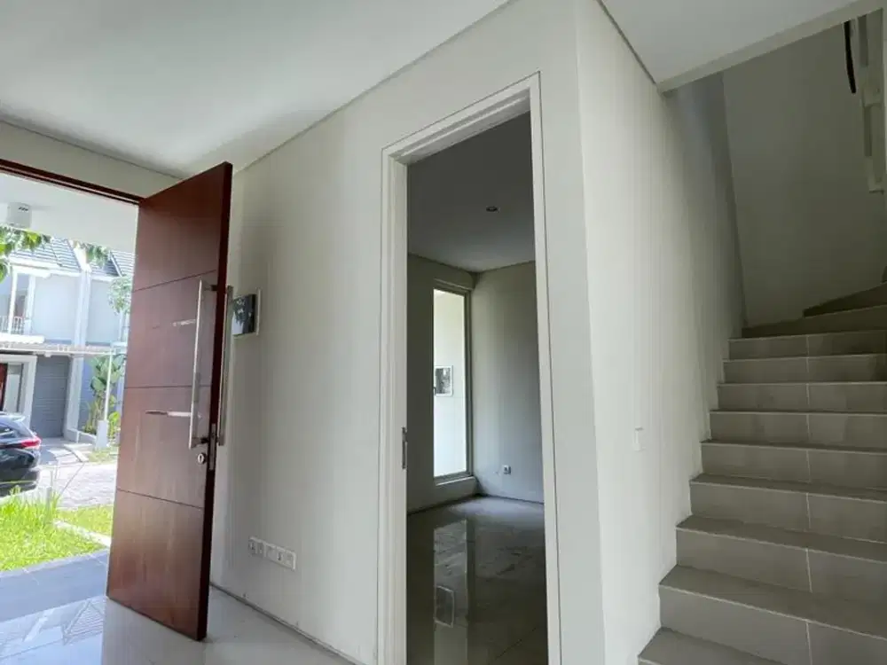 Rumah Northwest Park Bagus