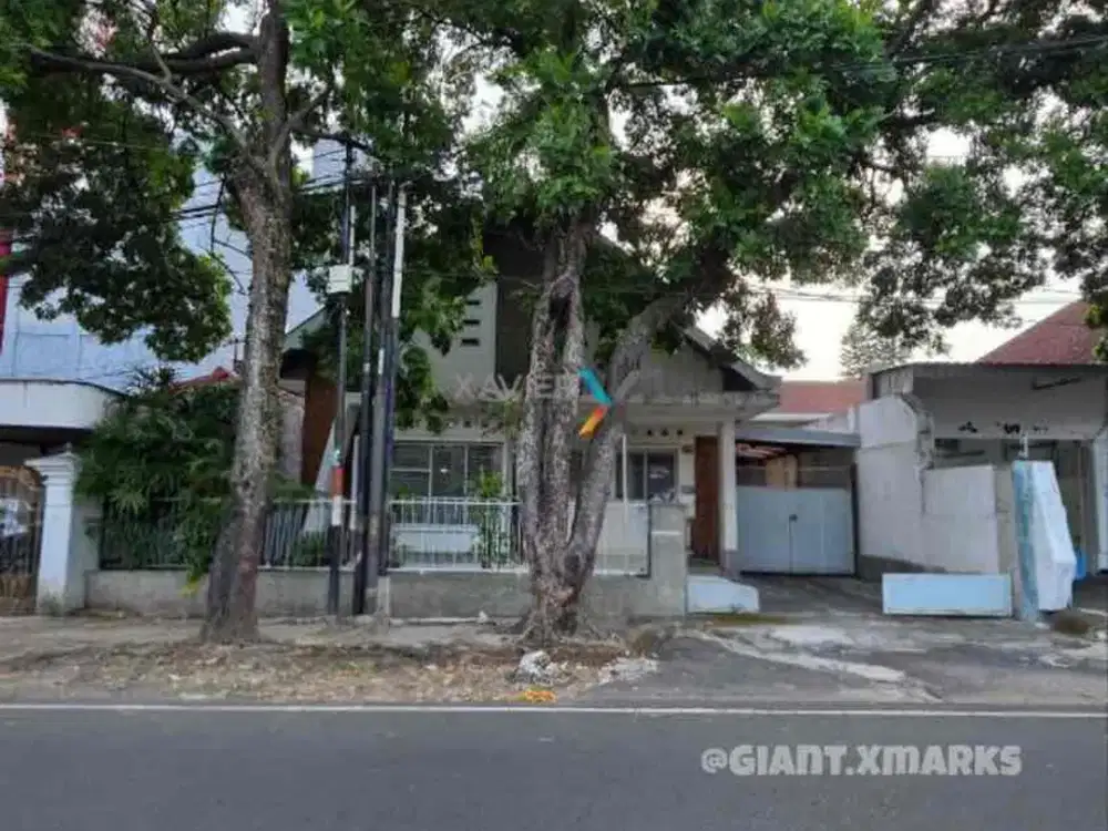 Rumah Vintage tengah kota termurah daerah Ijen Klojen Malang