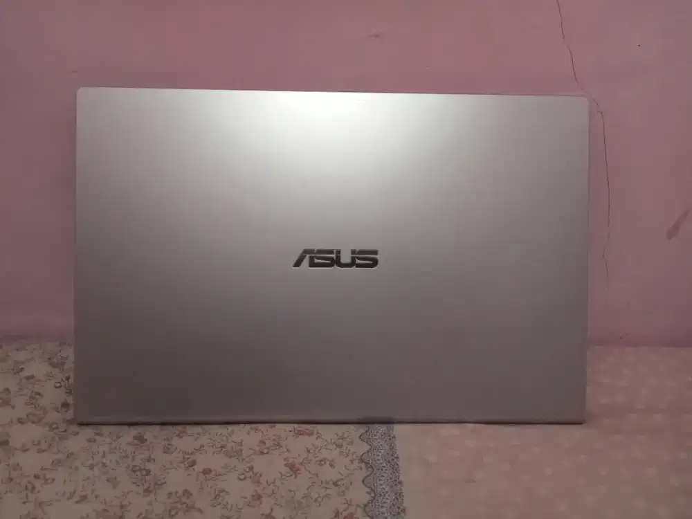 Dijual laptop Asus vivobook X509BA/M509BA siap pakai