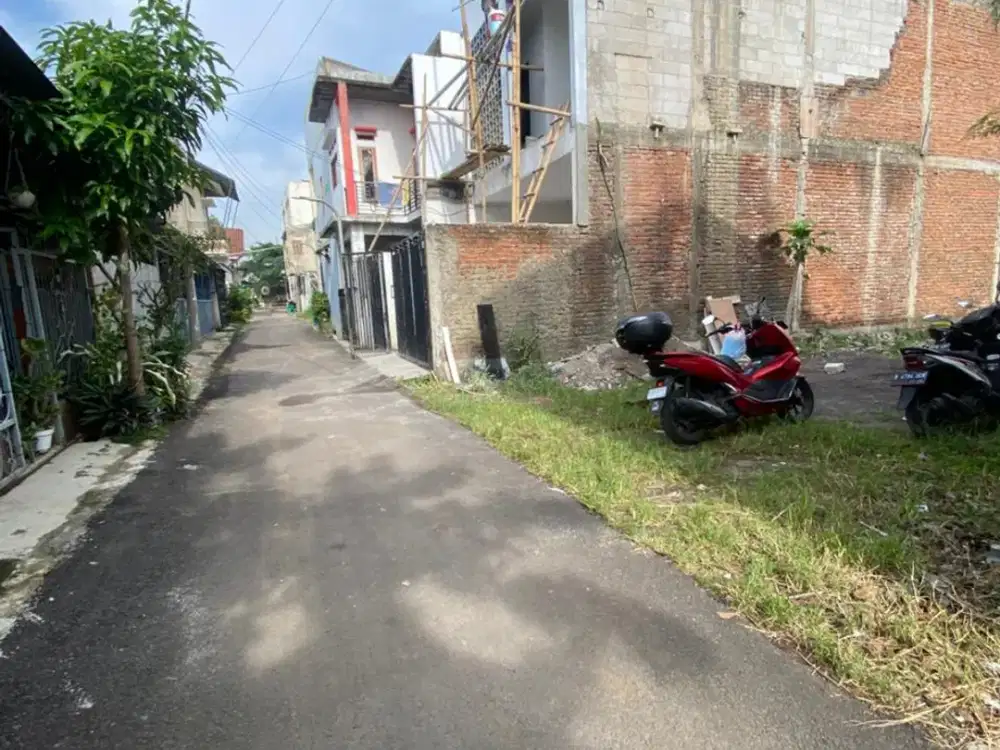 Tanah Luas100 di Arcamanik Cisaranten Sekitar Jalan Golf dkt Kampus ALGhifari | LA057