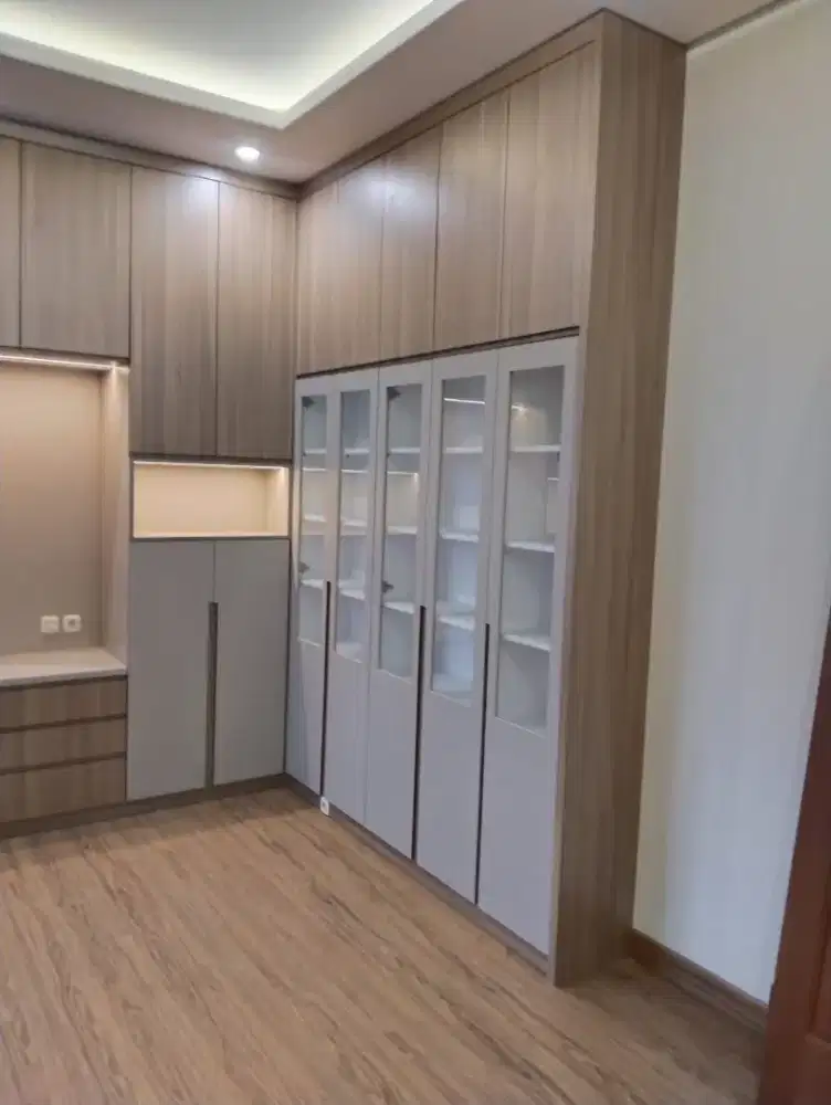 Furniture & Kitchesset