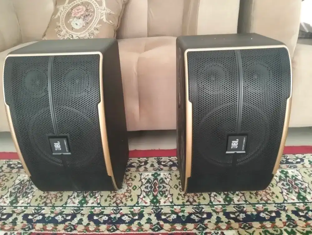 Dijual Home Entertainment Bekas