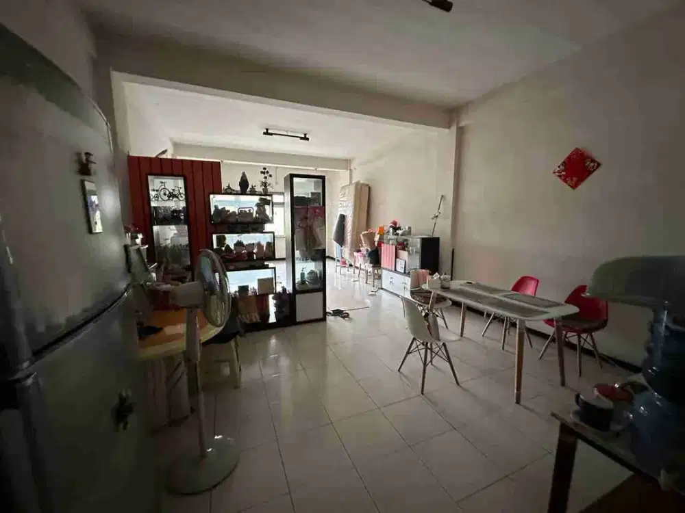 DIJUAL RUKO 3 LT SIAP PAKAI TERAWAT DIJALAN UTAMA PERUM NIRWANA EKSEKUTIF