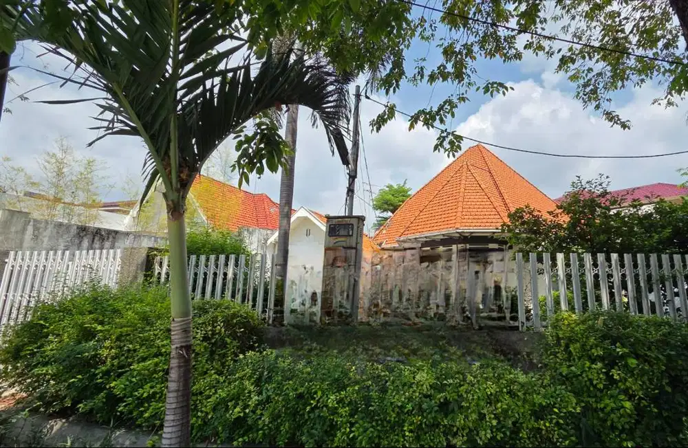 WR Supratman Komersial Pusat Kota Surabaya Strategis