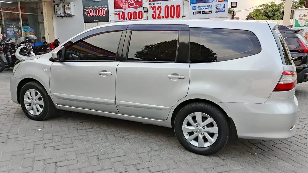 Nissan Grand livina 2014 Bensin