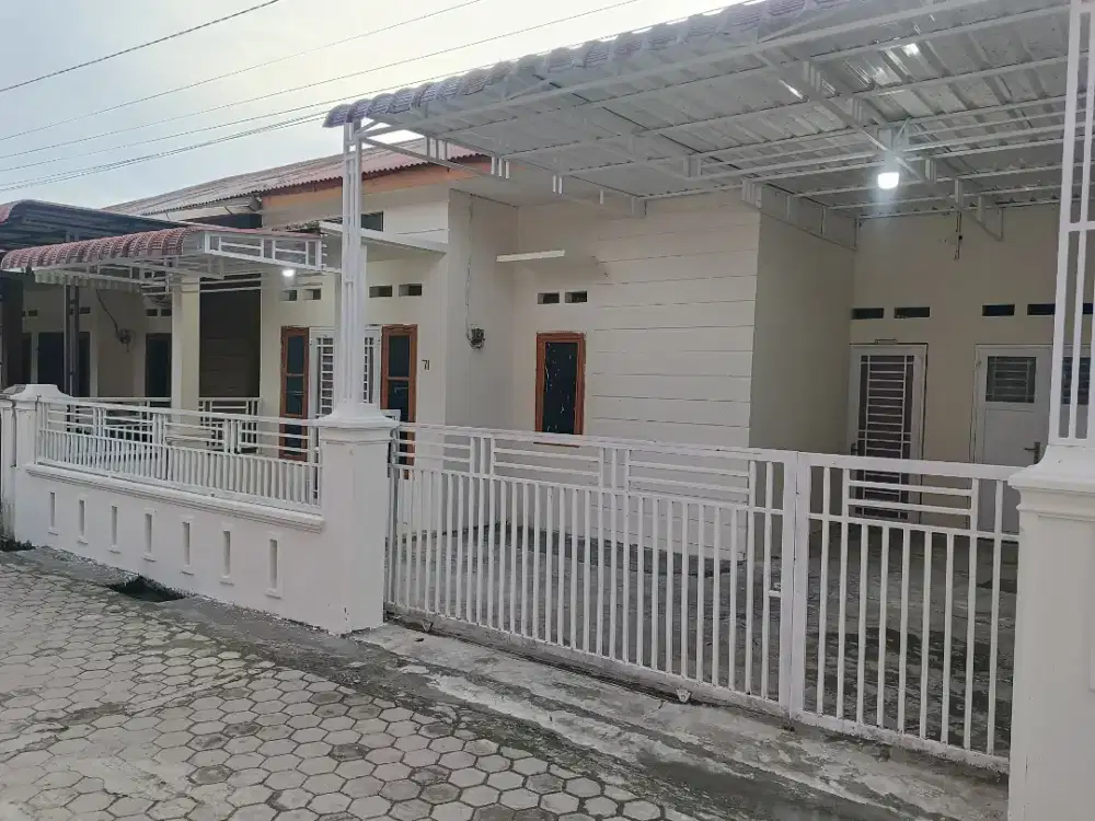 4 Kamar Tidur Rumah Minimalis 9x15 m Siap Huni Jalan Lebar Paving Blok