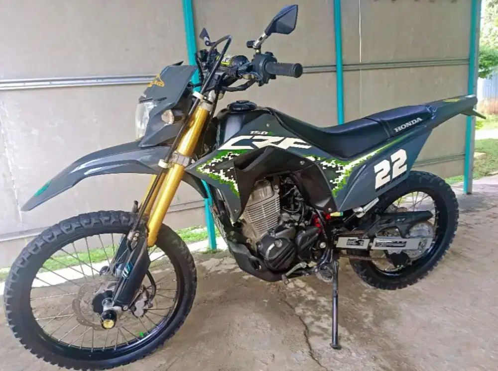 CRF 150 warna abu-abu KM. 19.000