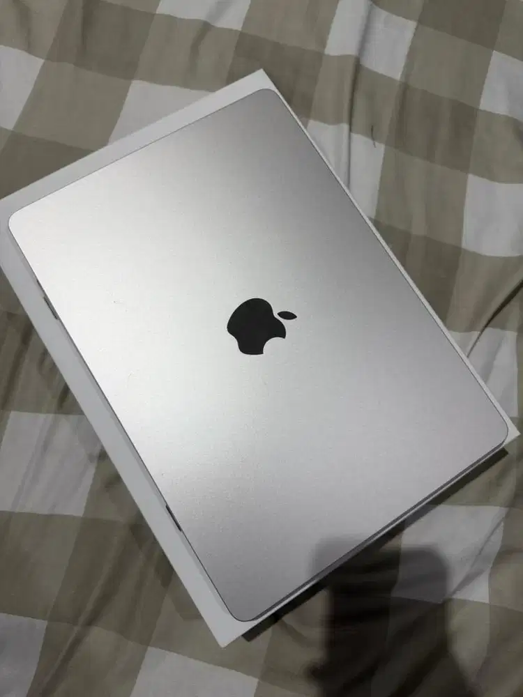 Macbook Air M2 2022 Starlight - 512GB