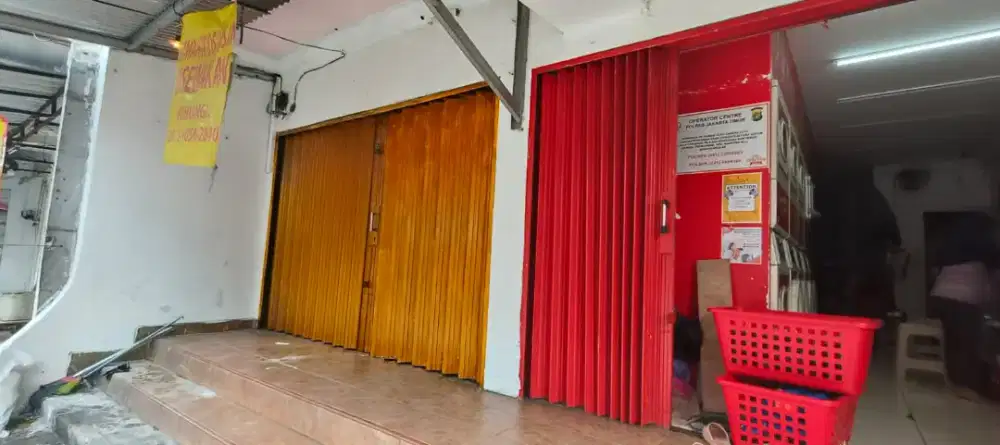 Disewakan ruko pinggir jalan