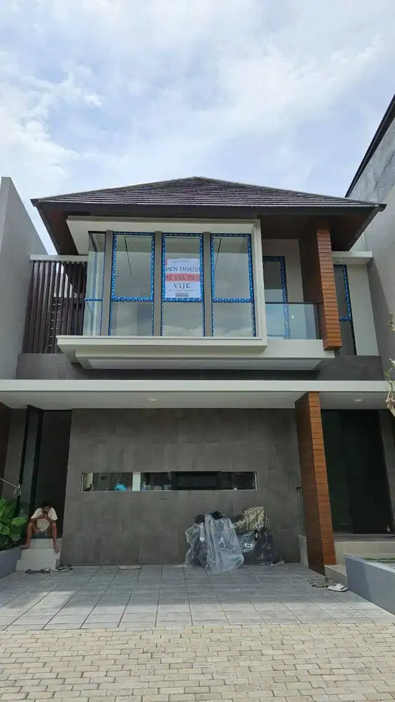 1 unit left Baru Gress Citraland Woodland Surabaya Modern Minimalis