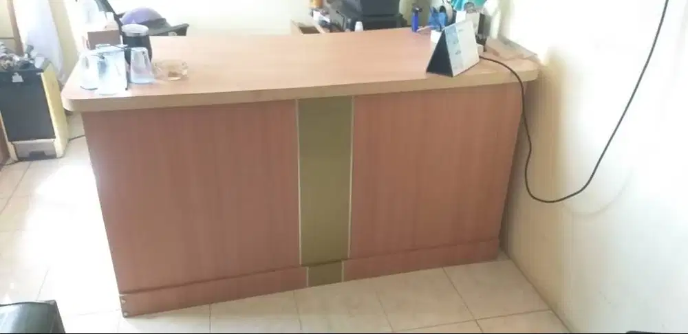 MEJA DIREKTUR KLASIK