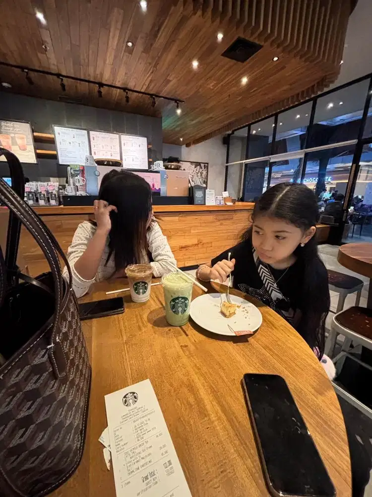 LOKER ART CEWE di gading serpong