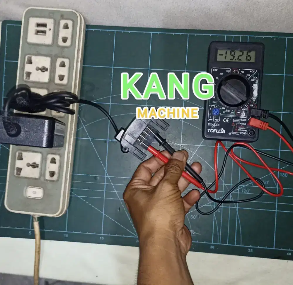 Charger baterai Black+Decker 18V Li-on cordless tools