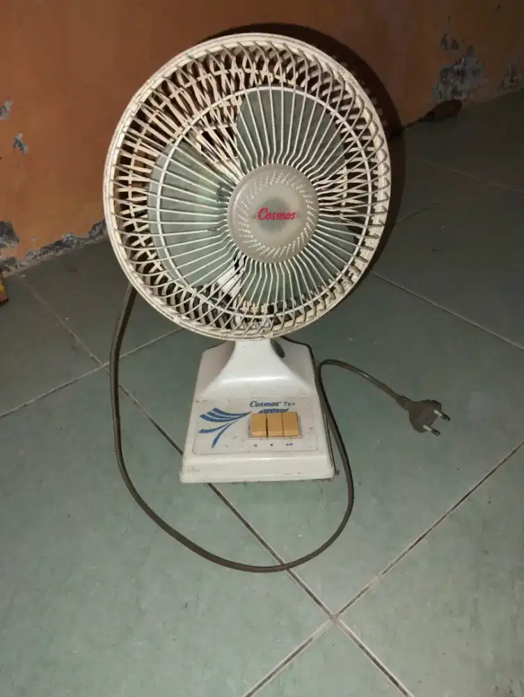 Kipas Angin Cosmos