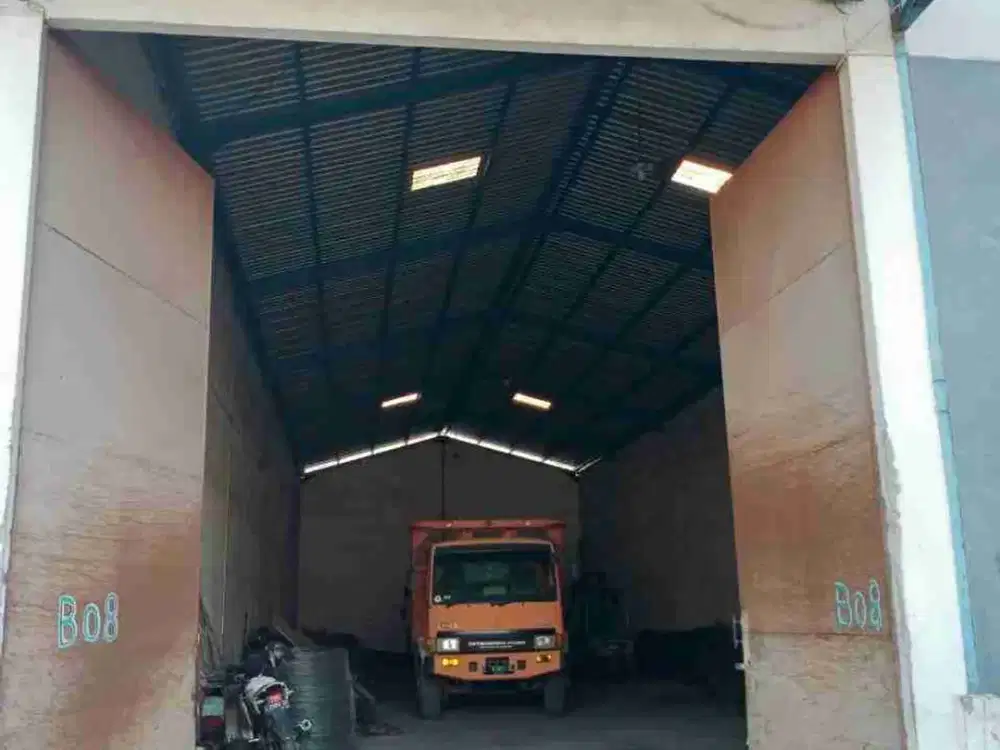 Dijual Gudang Kepatihan Menganti - Gresik 396 m²