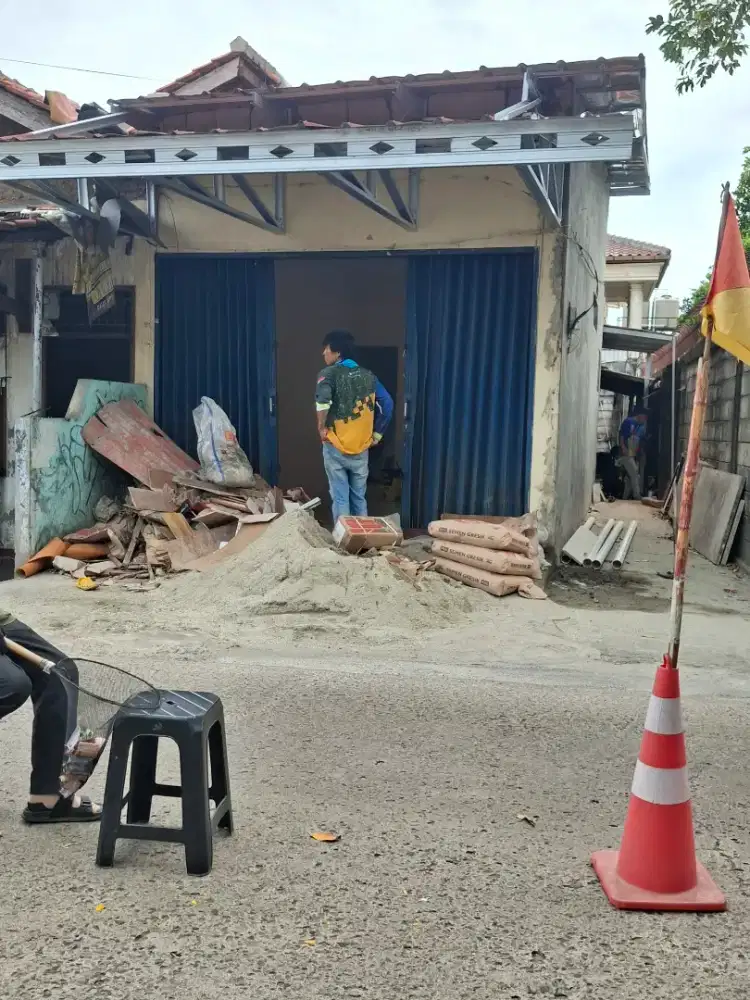 Di sewakan ruko di depan jalan raya pln