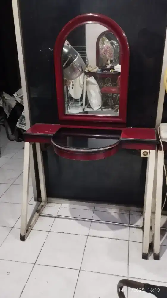Dijual meja kaca cermin salon