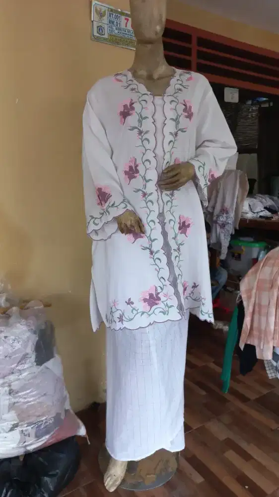 DIBUTUHKAN TUKANG JAHIT