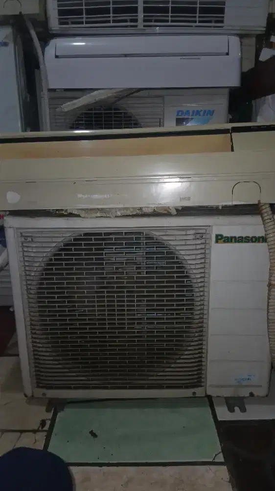 MENERIMA JUAL BELI AC BEKAS SATUAN/BORONGAN