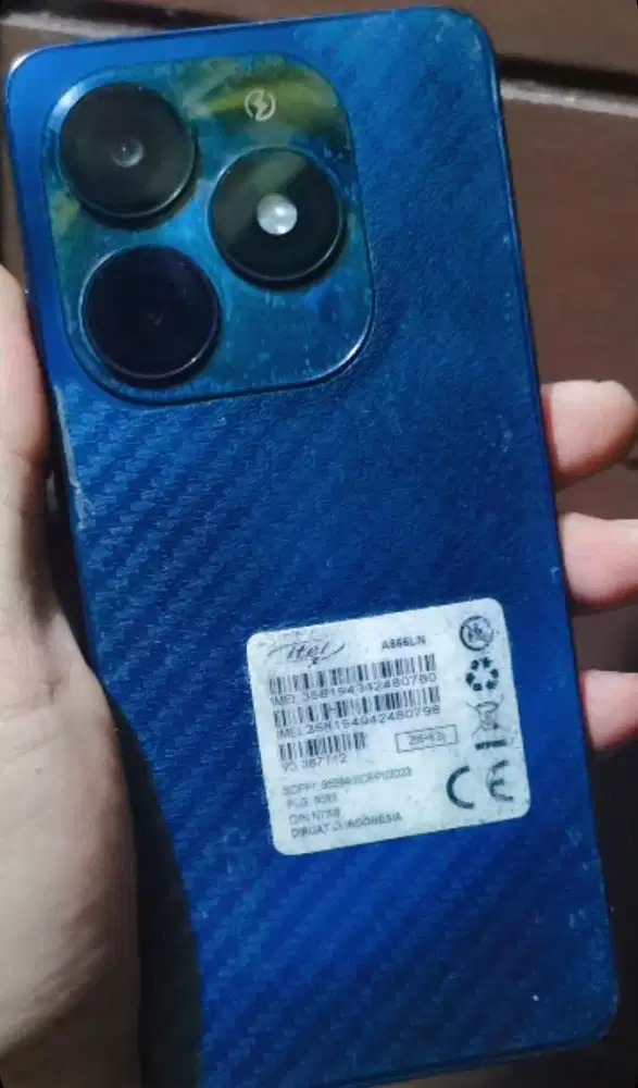 ITEL P55 NFC RAM8+16/256 gb