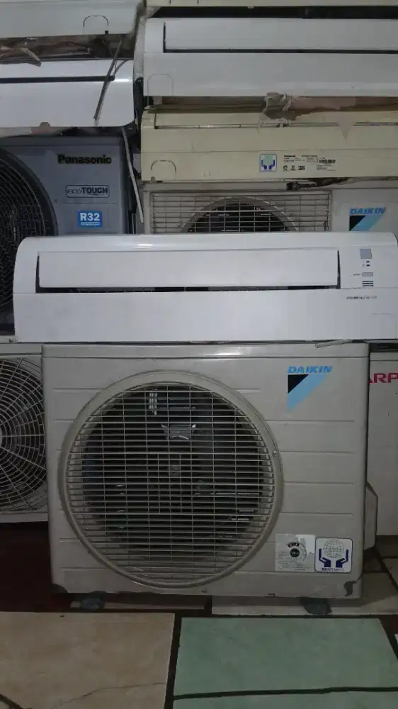 MENERIMA JUAL BELI AC BEKAS SATUAN/BORONGAN