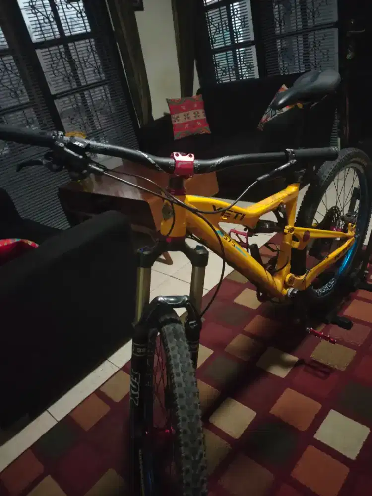 Sepeda MTB Yeti 575 Kashima